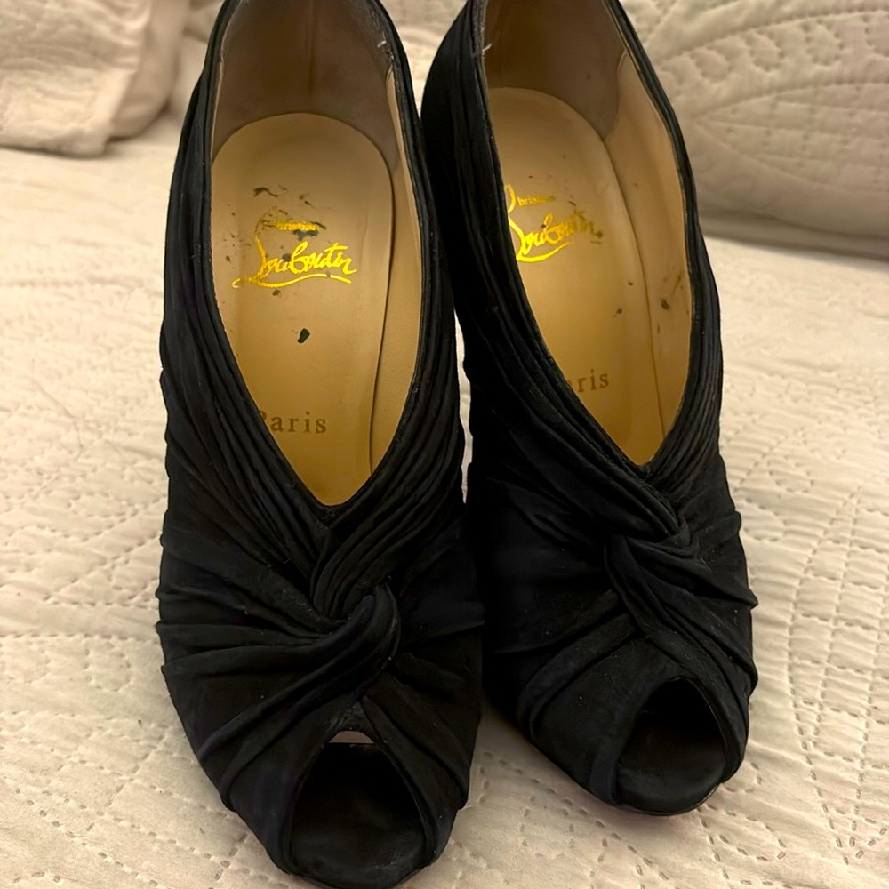 Christian Louboutin 120 mm peep toe heels. Size 36.5 (US Size 6.5)